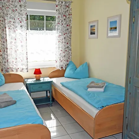 Schoene 3-raum-ferienwohnung Direkt Im Nationalpark 아파트 *